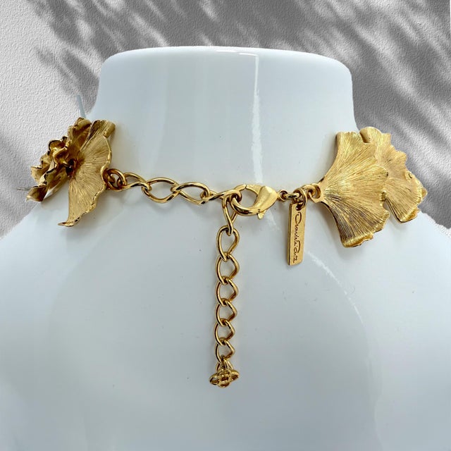 Oscar De La Renta 22k Gold-Plated Pewter & Brass Ginkgo Leaf Statement Necklace For Sale - Image 12 of 13