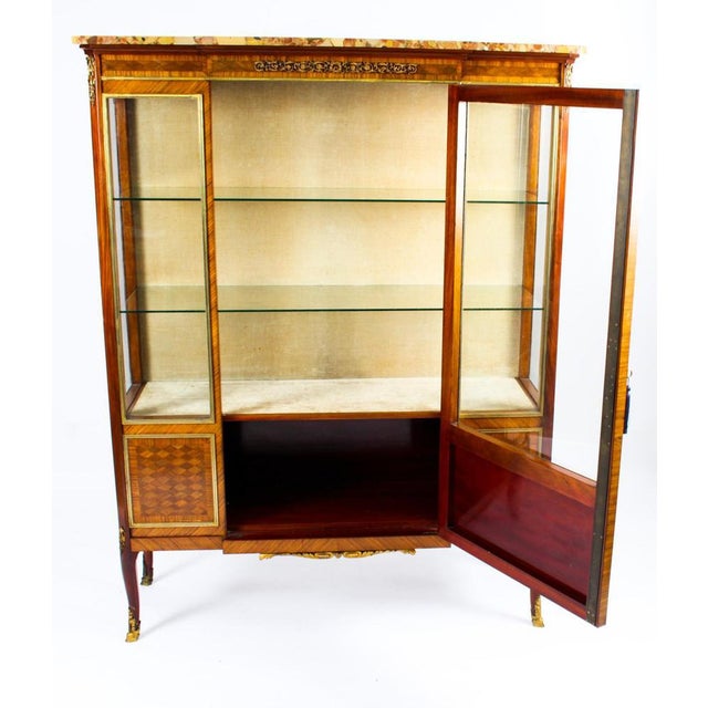 French Parquetry Ormolu Mounted Vitrine Cabinet, 19th Century For Sale - Image 13 of 18
