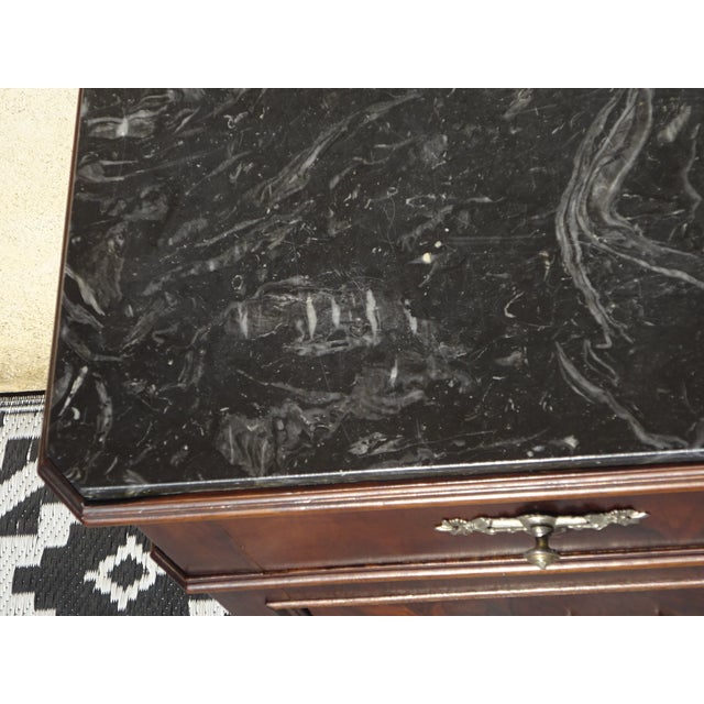 Louis Philippe Chest of Drawers in Walnut and Burl Walnut from Befos For Sale - Image 9 of 18