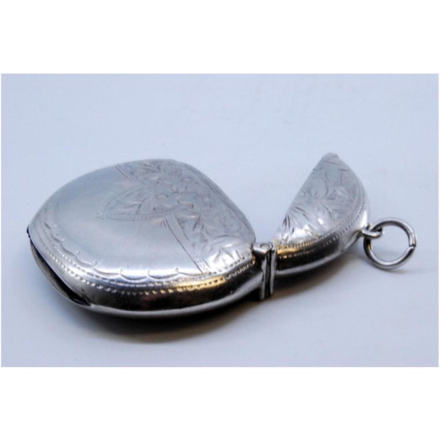 Circular Silver Matchbox with Engraved Plant Motifs and Monogram Card For Sale - Image 5 of 9