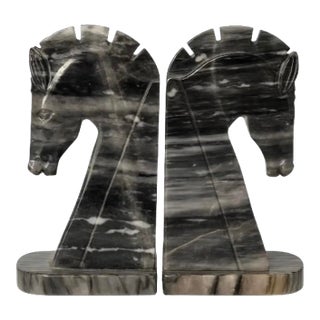 Mid-Century Black Marble Horse Bookends Two-Horse Photo Finish, Pair For Sale