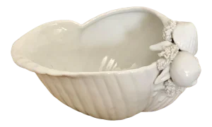 Vintage Fitz and Floyd Small White Glaze Shell Bowl