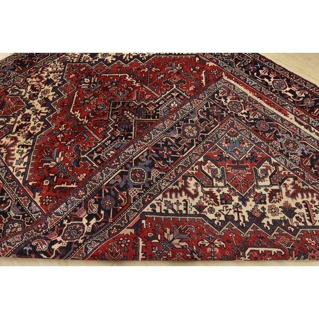 Heriz Rug 7’11” X 11′ Red Wool Vintage Traditional Hand-Knotted Carpet For Sale - Image 14 of 15