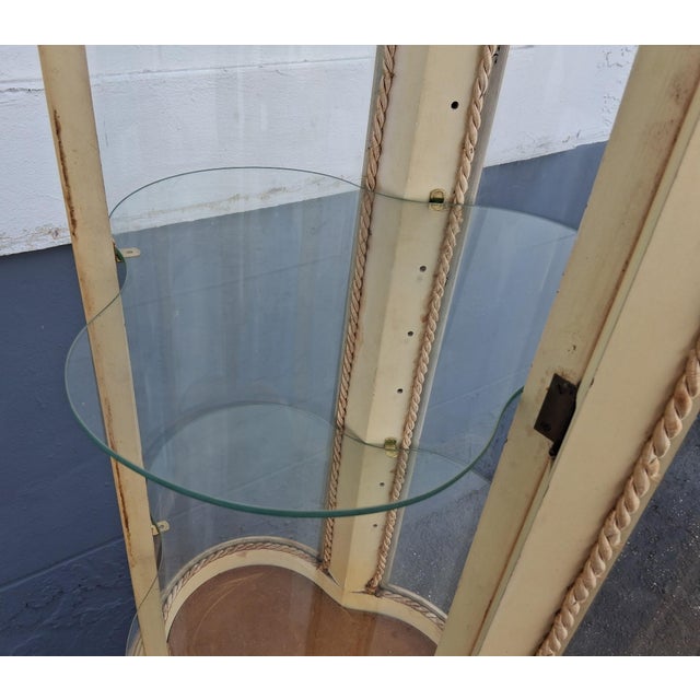 1920's Italian Venetian Regency Tall Clover Form Display Cabinet For Sale - Image 11 of 18