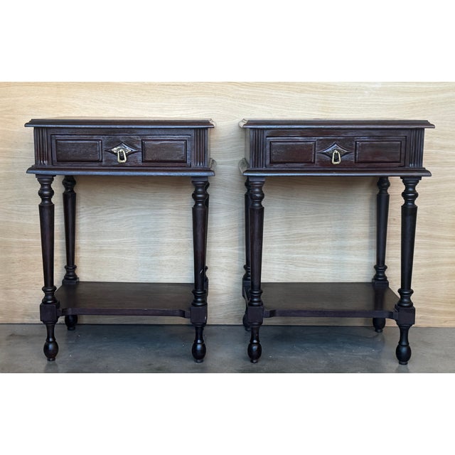 Spanish 1900-1909 Pair of Spanish Nightstands With One Drawer and Low Shelve and Fluted Legs For Sale - Image 3 of 10