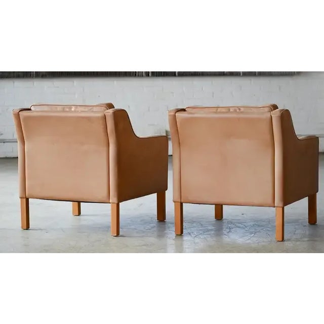 Børge Mogensen Style Lounge Chairs Model 2207 in Natural Patinated Leather- Set of 2 For Sale - Image 9 of 10