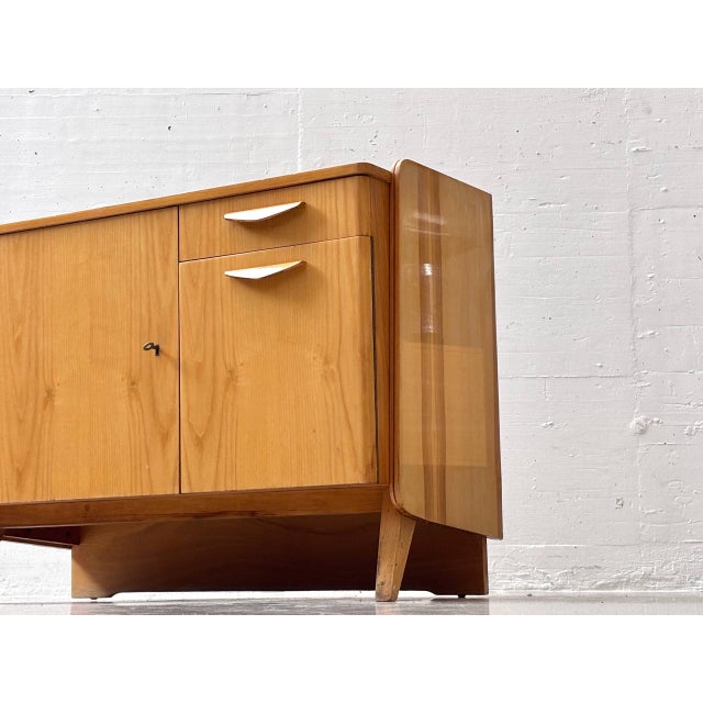 Mid-Century TV Cabinet by František Jirák for Tatra Furniture, 1960s For Sale - Image 9 of 16
