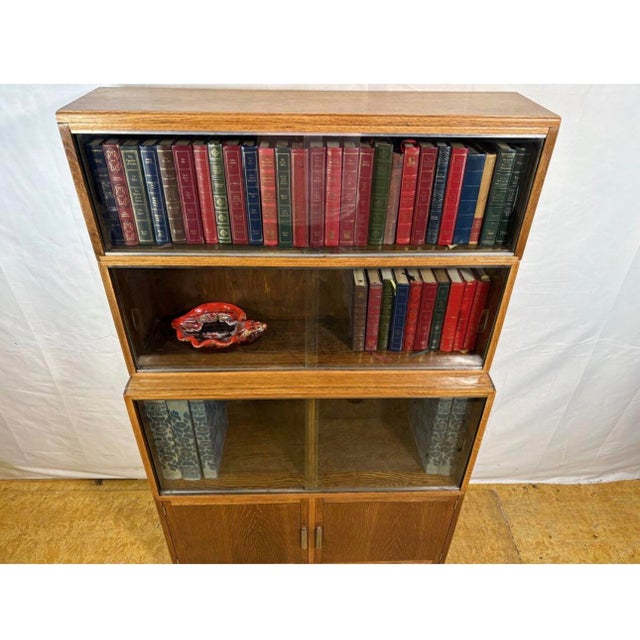 Vintage Minty of Oxford Sectional Stacking Bookcase in Oak, 1960s For Sale - Image 6 of 11