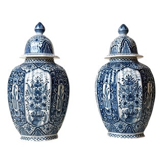 Blue and White Lidded Faience Urns by Tichelaar Makkum, 1930s, Set of 2 For Sale