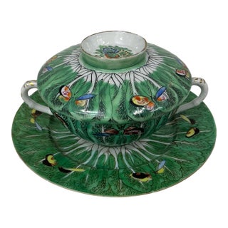 Antique Chinese Export Famille Verte Covered Cup and Under-Plate Set For Sale