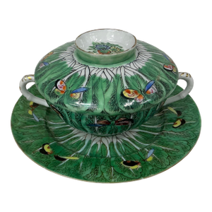 Antique Chinese Export Famille Verte Covered Cup and Under-Plate Set