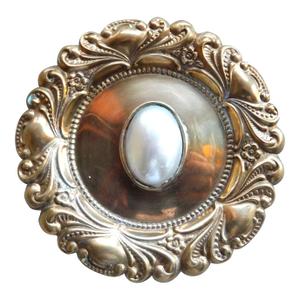 Vintage Gold Embossed Edged Round Accessory Tray, Oval Bezzeled Pearl Center