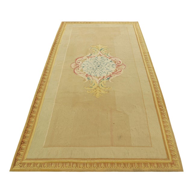 1910s Antique Aubusson Runner Rug in Gold With Floral Medallion | Rug & Kilim For Sale - Image 5 of 7