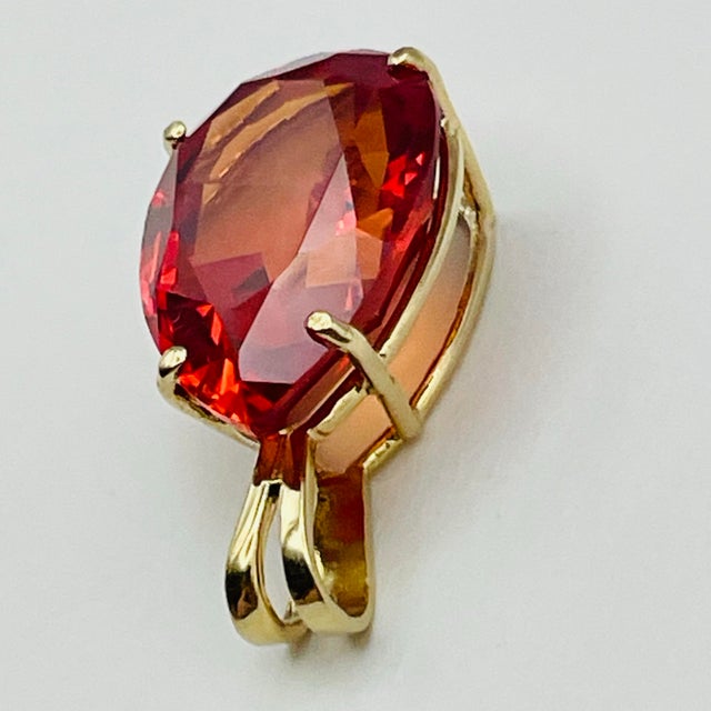 Orange Vintage Clyde Duneier 10k Gold 13-Carat Padparadscha Sapphire Pear Pendant For Sale - Image 8 of 12