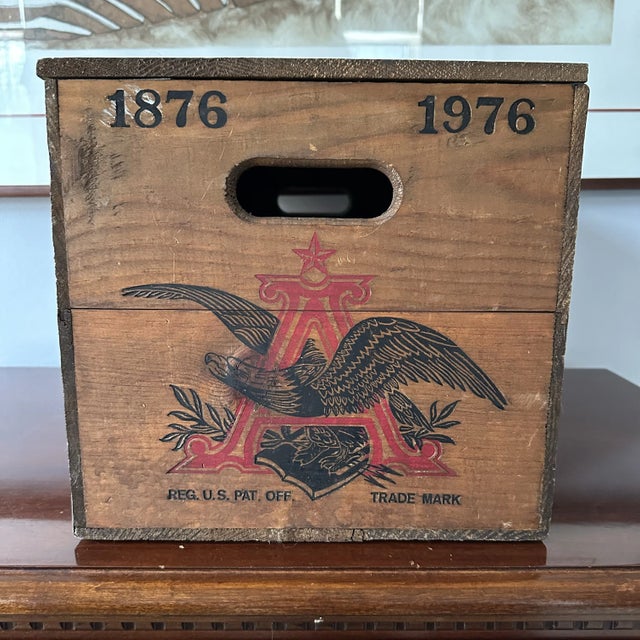 1970s Vintage Wooden Anheuser-Busch Inc. Brown Wood Beer Crate Delivery Crate Box With Hinged Lid For Sale - Image 4 of 12