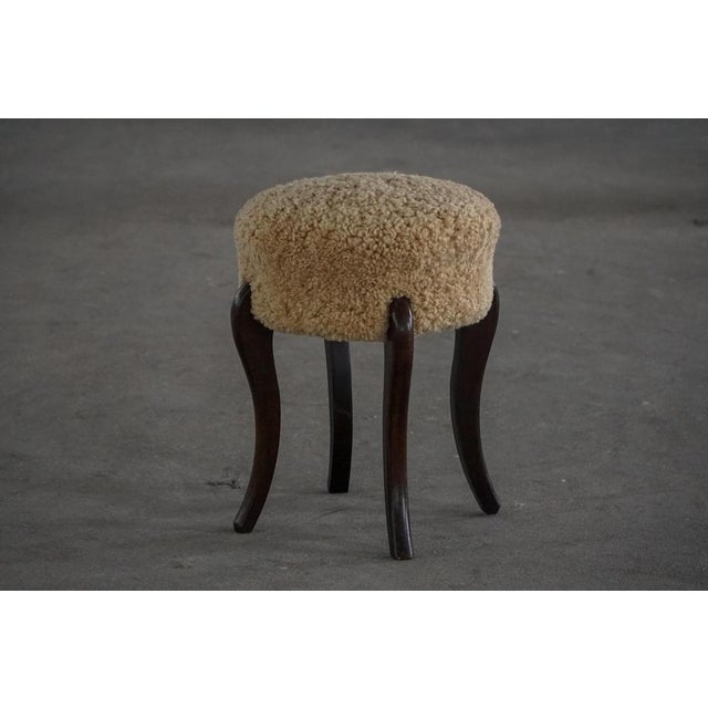 Mid-Century Danish Stool in Lambswool Upholstery with Curved Wooden Legs, 1940s For Sale - Image 16 of 18