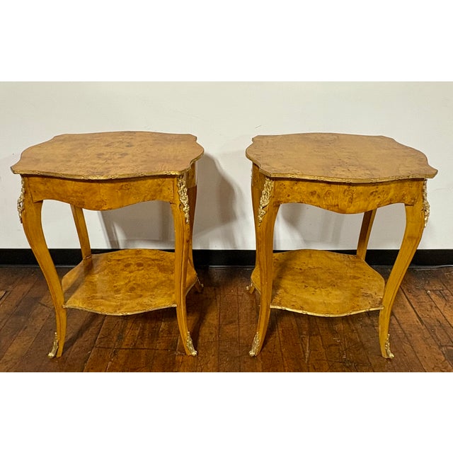 French Louis XV Style Burled Wood Side Tables, Nightstands or Gueridons - A Pair For Sale In Boston - Image 6 of 13
