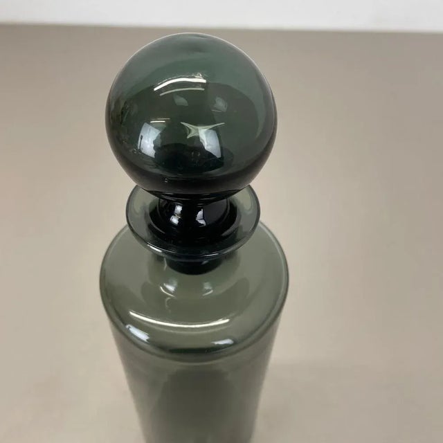 Green Glass Decanter by Saara Hopea for Nuutajärvi Notsjö, Finland, 1970s For Sale - Image 9 of 18