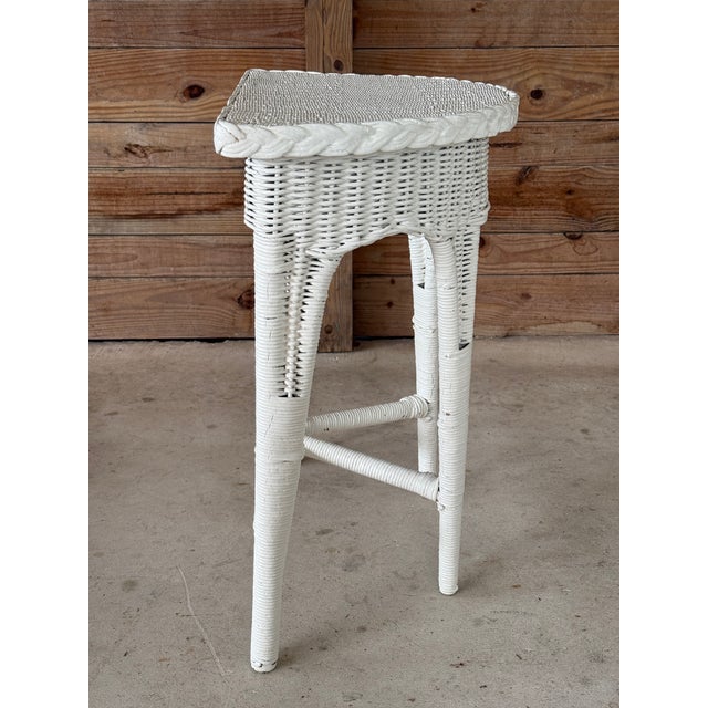 Farmhouse Antique Karpen Fiber Rush Wicker Demi Lune Table, Chicago & New York, Circa 1900–1915 For Sale - Image 3 of 12