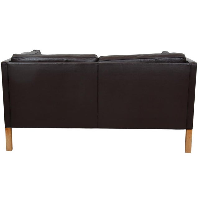 Børge Mogensen 2-Seater Sofa Model 2442 in Brown Leather by Børge Mogensen for Fredericia, 1970s For Sale - Image 4 of 16