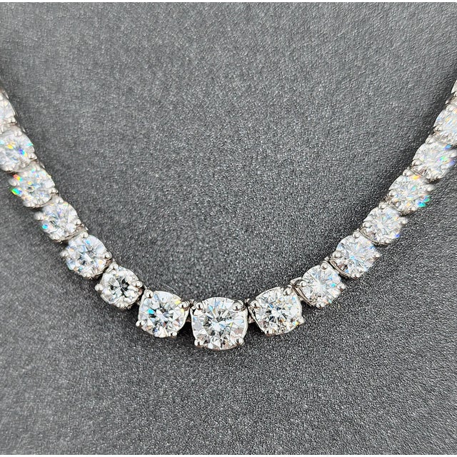 Modern 10.66 Ct Riviera Graduated Diamond Necklace For Sale - Image 3 of 8