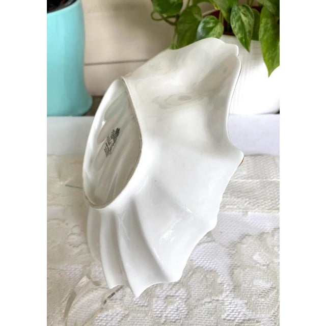 1990s Vintage Aynsley, John Wild Tudor Shell Shaped Trinket Dish - Roses, Thistles, Flowers, Swirled For Sale - Image 5 of 6