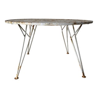 1960’s Mid-Century Modern Round Mesh Top Outdoor Dining Table by John Salterini, Attributed For Sale