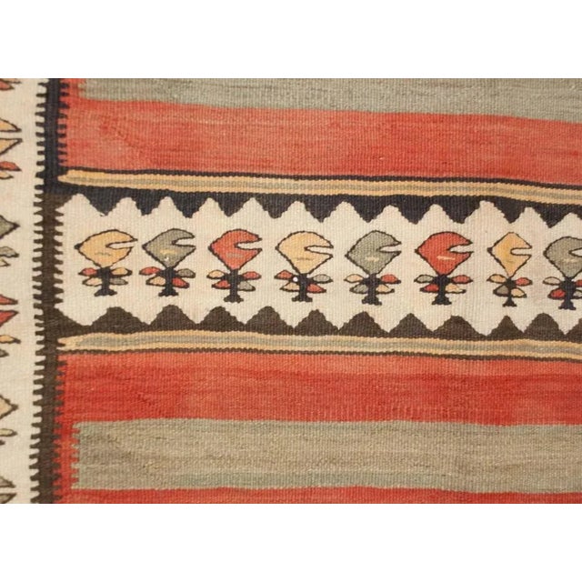Tribal Bold Early 20th Century Zarand Kilim Runner For Sale - Image 3 of 5