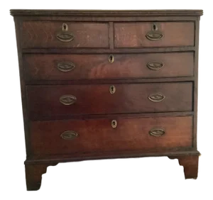 Early 19th Century Chest of Drawers in Oak