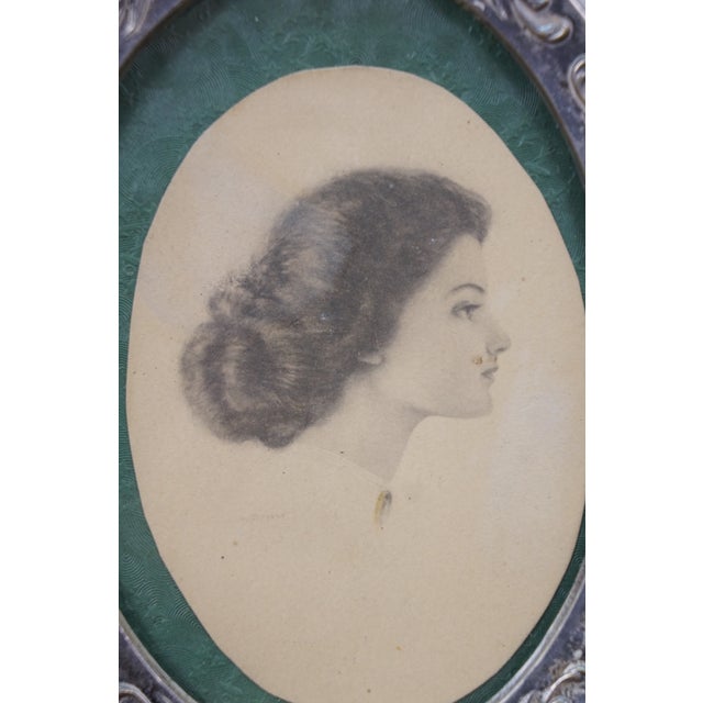 Early 20th Century 3 Antique Oval Silver Plated Wall Hanging & Tabletop Picture Frames 6" For Sale - Image 5 of 10