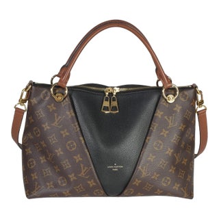 Black Monogram Canvas V Tote MM For Sale