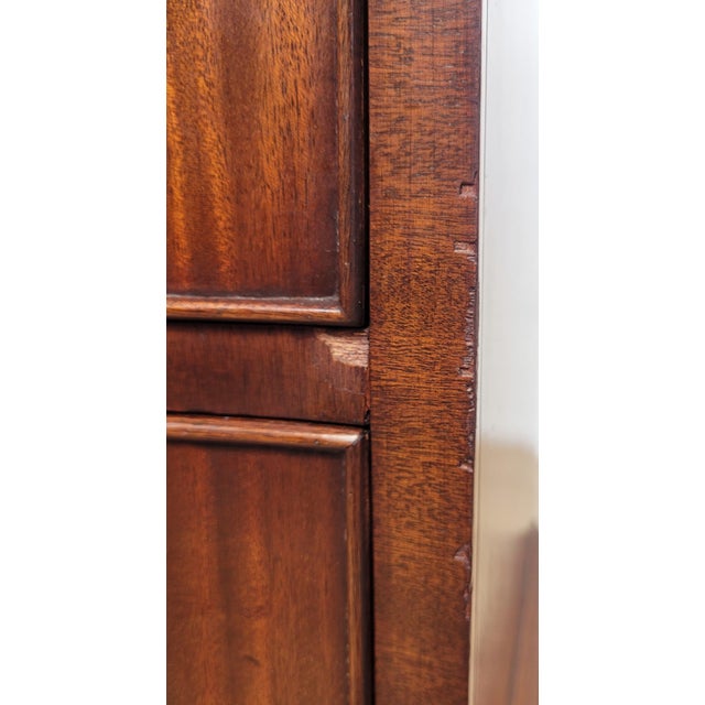 Mid-Century Serpentine Chest of Drawers from Bevan Funnell, 1930s For Sale - Image 14 of 16