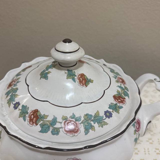 Coalport Porcelain Vintage Tureen With Floral Design by Verart Artesania Ceramica Spain For Sale - Image 4 of 11