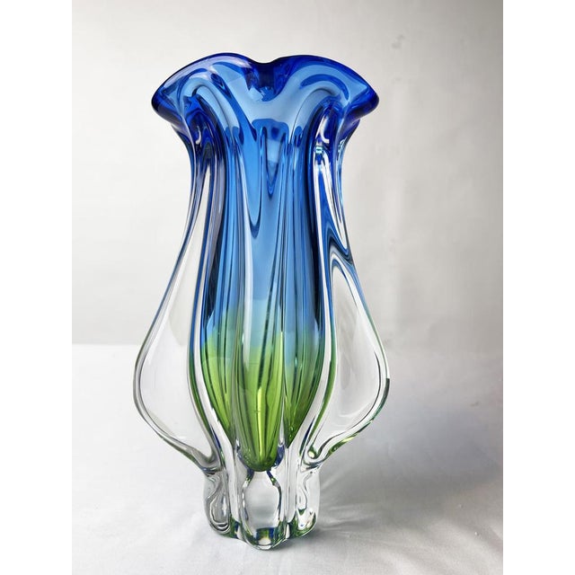 Sommerso Marine Blue and Lime Art Glass Vase by Josef Hospodka for Chribska, 1960s For Sale - Image 10 of 11