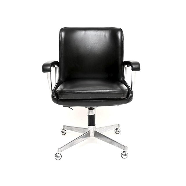 Mid-Century Modern Vintage Leather and Chrome Swivel Desk Chair, 1970 For Sale - Image 3 of 11