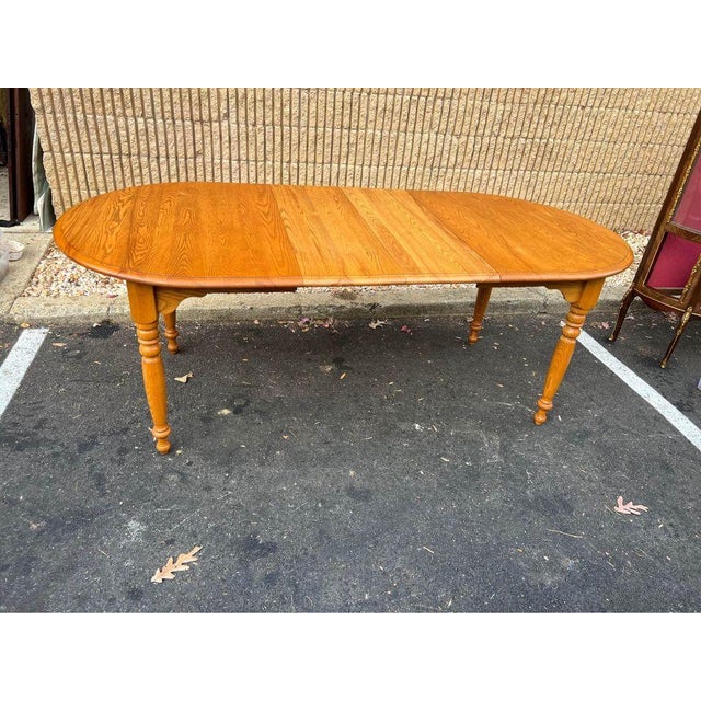 Vintage S Bent & Bros Early American Style Oak Extendable Breakfast Dining Table For Sale - Image 4 of 10