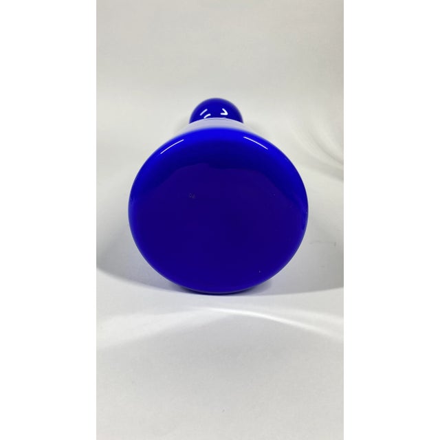 Empoli Mid-Century Italian Cobalt Blue Cased Glass Hyacinth Vase For Sale - Image 4 of 8