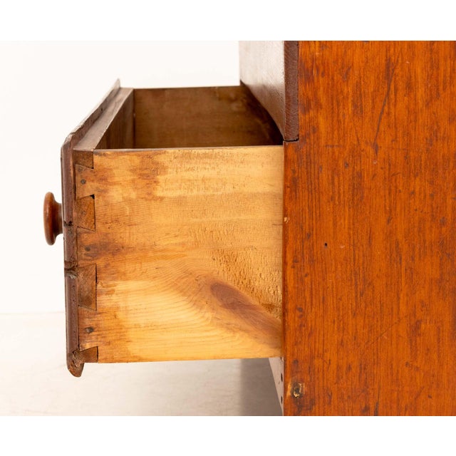 American Pine Mule Chest, Circa 1800 For Sale In New York - Image 6 of 9