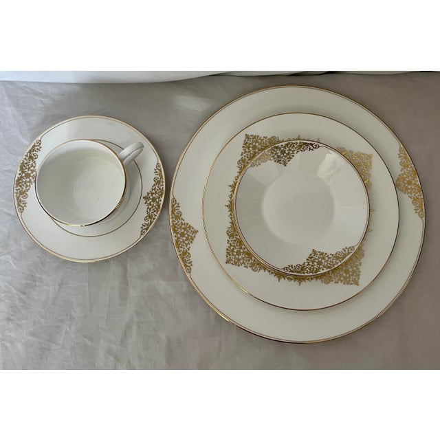 1990s Wedgwood Bone China Vera Wang Empress Jewel Dinner Set- 5 Pieces For Sale - Image 12 of 12