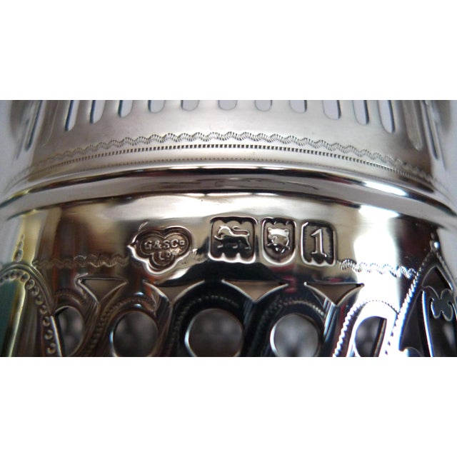 Traditional Early 20th Century Edwardian Sterling Silver Siphon Stand Wine Bottle Coaster by Goldsmiths & Silversmiths Company For Sale - Image 3 of 13