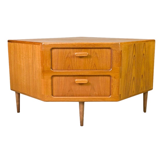 Corner Chest of Drawers in Teak by Dyrlund, Denmark, 1960s For Sale