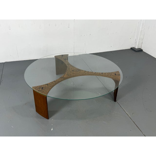 Mid-Century Modernist Round Wenge and Glass Coffee Table, 1960s For Sale - Image 12 of 16