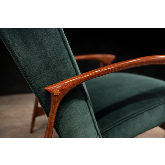 1960s Pair of Armchairs in Brazilian Hardwood & Green Velvet by Liceu De Artes E Ofícios, 1960s For Sale - Image 5 of 13