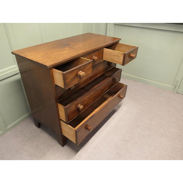 Mahogany Chest of Drawers, 1790s For Sale - Image 4 of 9