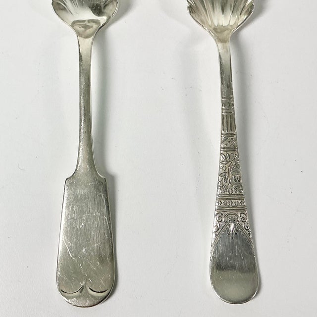 Metal Early 20th Century Art Deco Neoclassical Boho Chic Silverplate Scalloped Fan Shell Serving Spoons - A Pair For Sale - Image 7 of 10