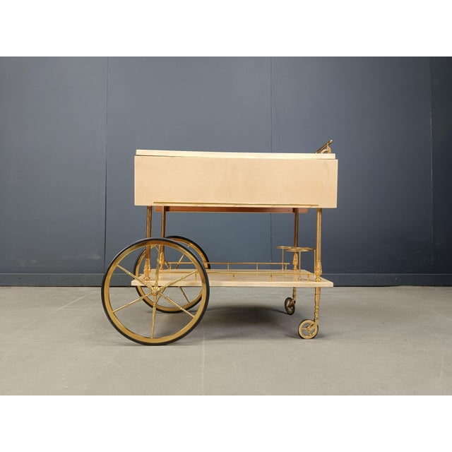 1960s Italian Lacquered Serving Bar Cart by Aldo Tura, 1960s For Sale - Image 5 of 12
