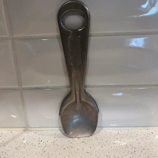 1950s Vintage Ice Cream Scoop Shortening Spoon For Sale In San Diego - Image 6 of 9