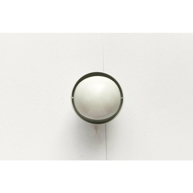 Mid-Century Dutch Space Age Wall Lamp by Radboud Van Beekum for Raak, 1960s For Sale - Image 12 of 18