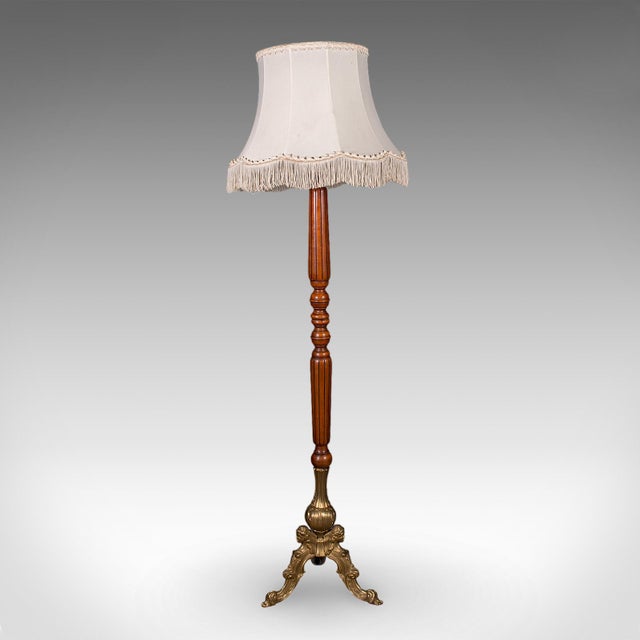 English 1980s 6' Tall Vintage Standard Lamp, English, Walnut, Italianate, Room Light, Shade For Sale - Image 3 of 12