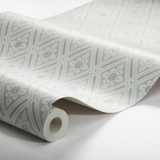 Ester in mineral is an ode to the simplicity and elegance of the past. Designed by Swedish heritage brand Boråstapeter,...